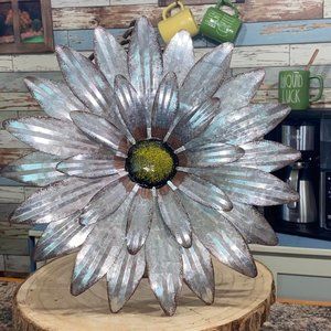Metal 3-D Flower Garden & Home Décor 12.5"